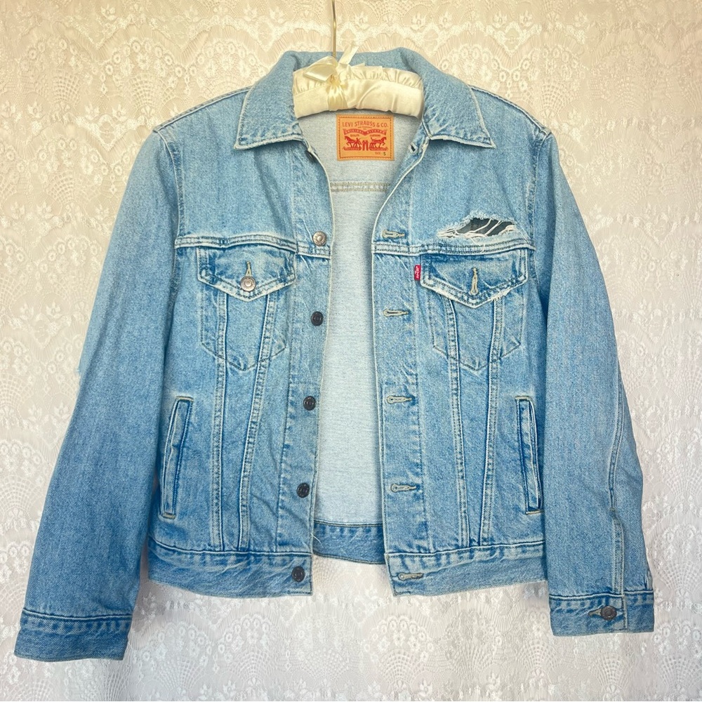 Levi Strauss & Co denim jacket women sz S-M custom tears and holes